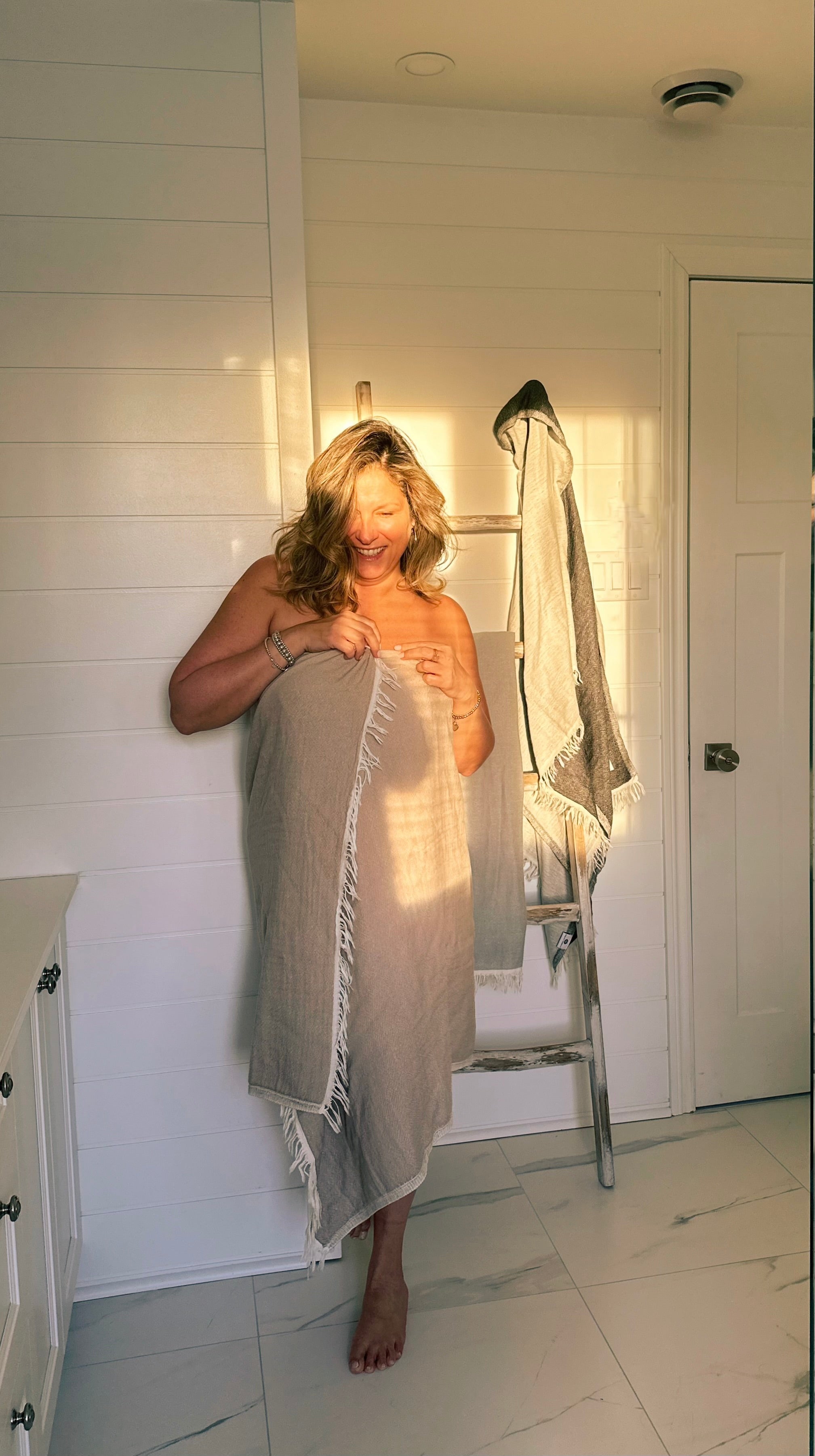 Napoli towel  – bamboo and cotton blend with natural tones