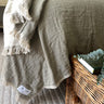 Paulina – Timeless, chic throw in eco-certified cotton and linen, handwoven. Light and soft for all seasons, perfect from sofa to bed.