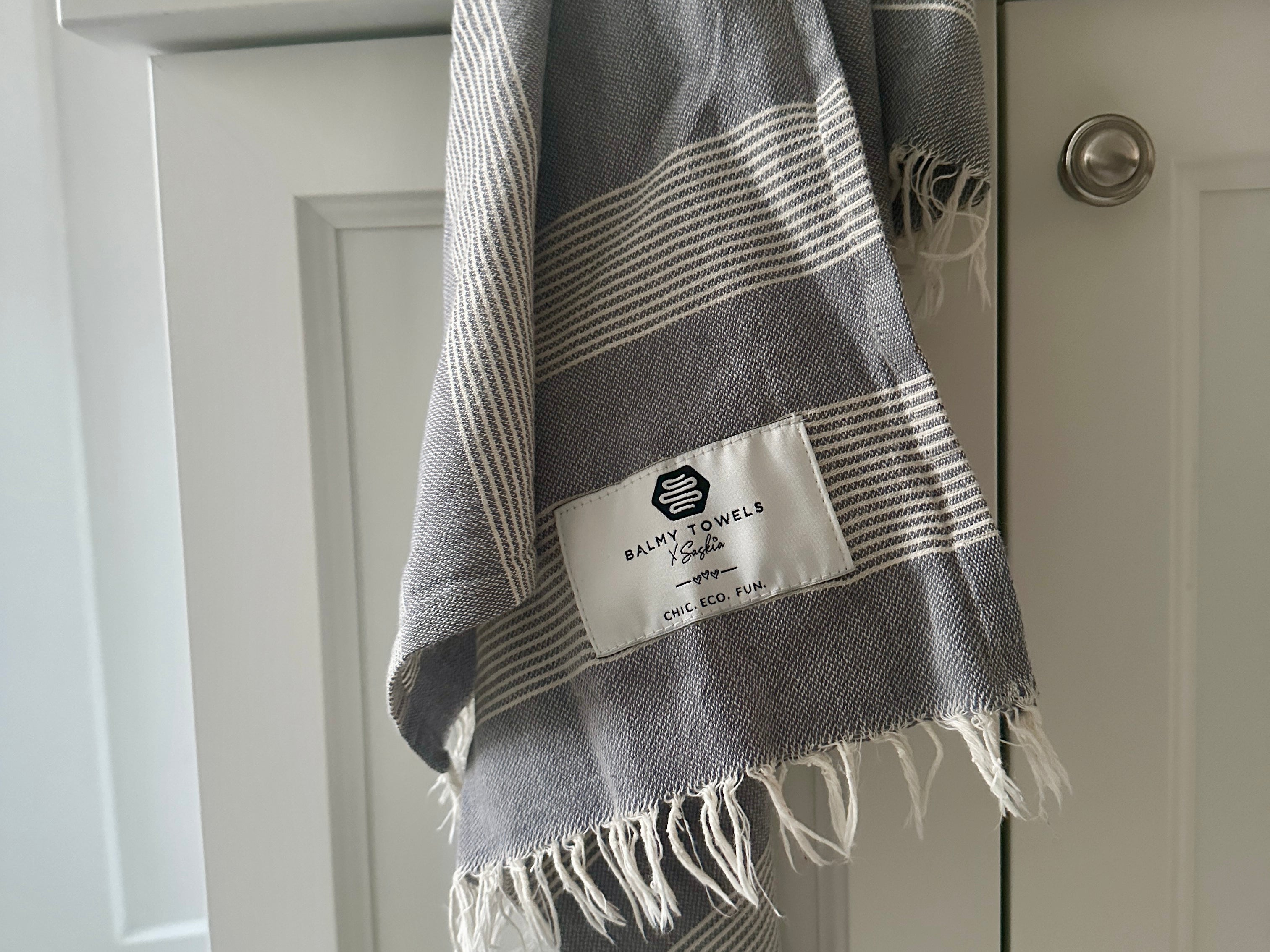 Compact and absorbent mini towel – Cape Cod style, perfect for daily use