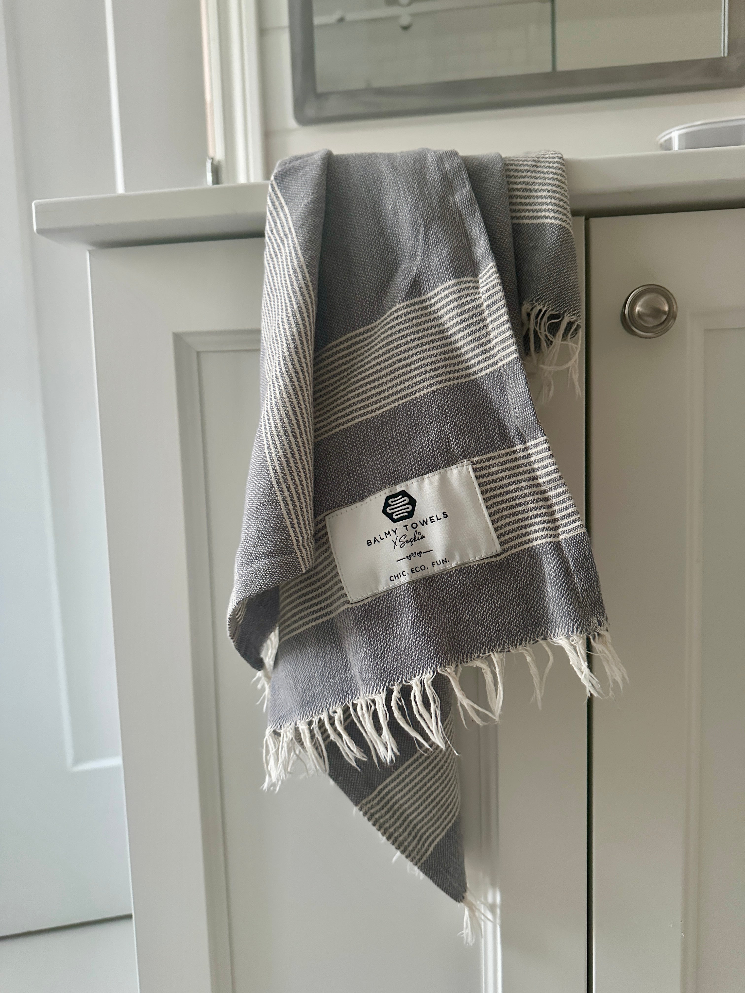 Compact and absorbent mini towel – Cape Cod style, perfect for daily use