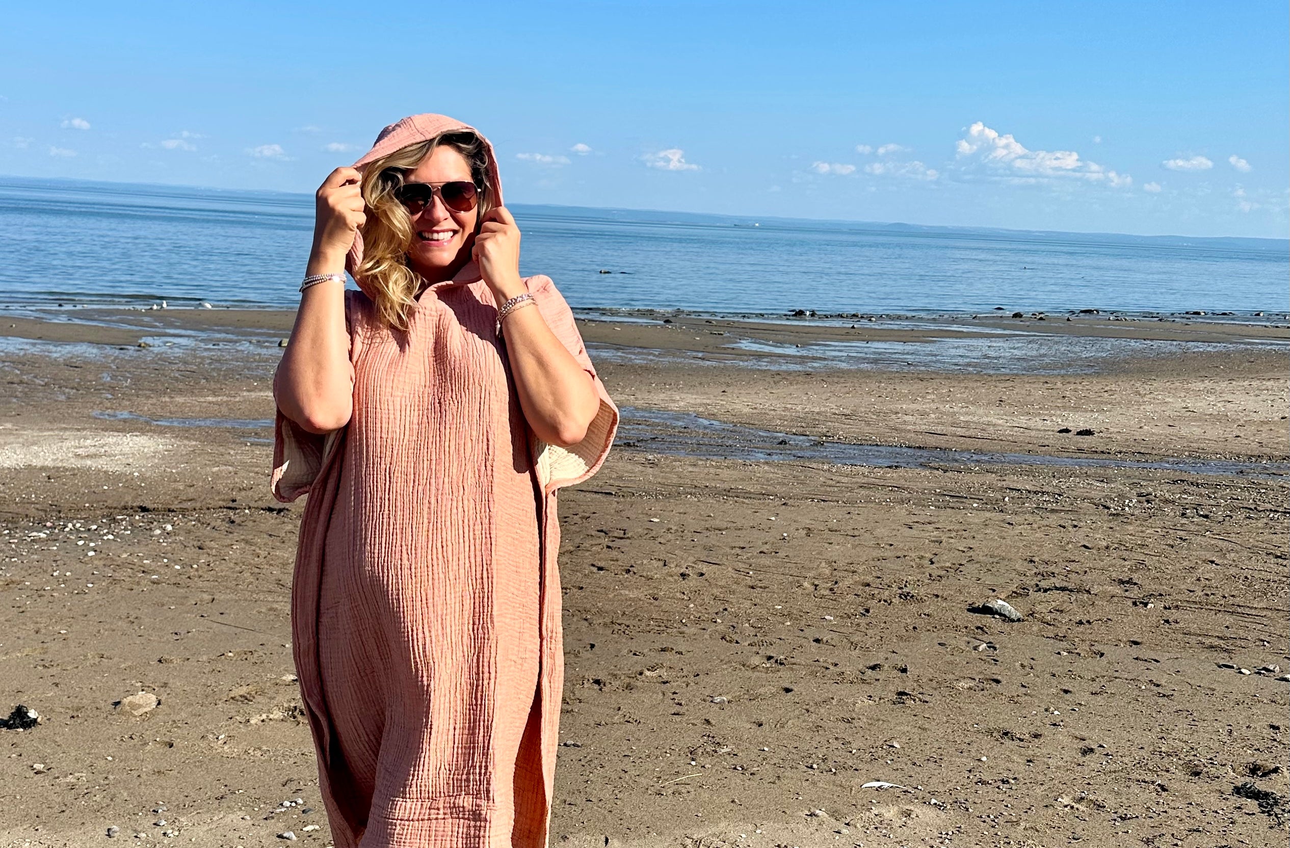 Flowy, breathable and stylish — Mia is poncho perfection.
